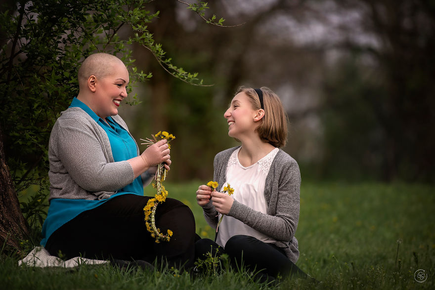 I Photographed Children Together With Their Moms Who Are Going Through Cancer Treatments