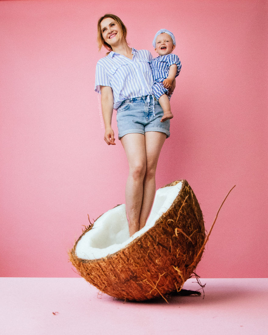 We Took Fun Pics Of Our Family With Giant Tropical Fruits (No Photoshop)