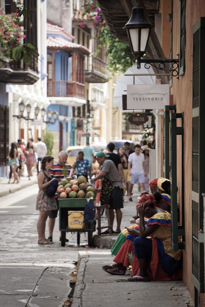  street vendors cartagena colombia 