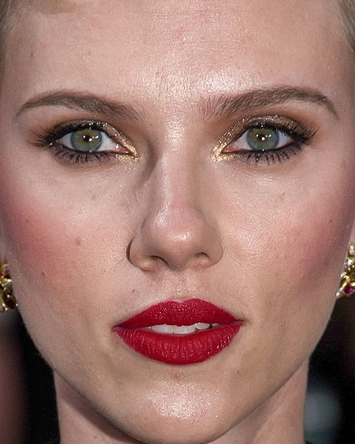 This Instagram Account Gives A Check On Reality By Showing Celebrity Face Closeups Pics