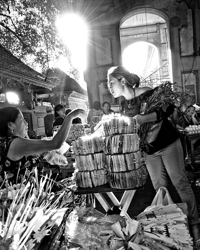  photographed ubud market morning 