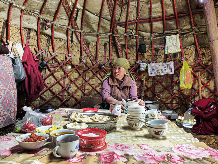  years old came alone kyrgyzstan meet nomadic people 