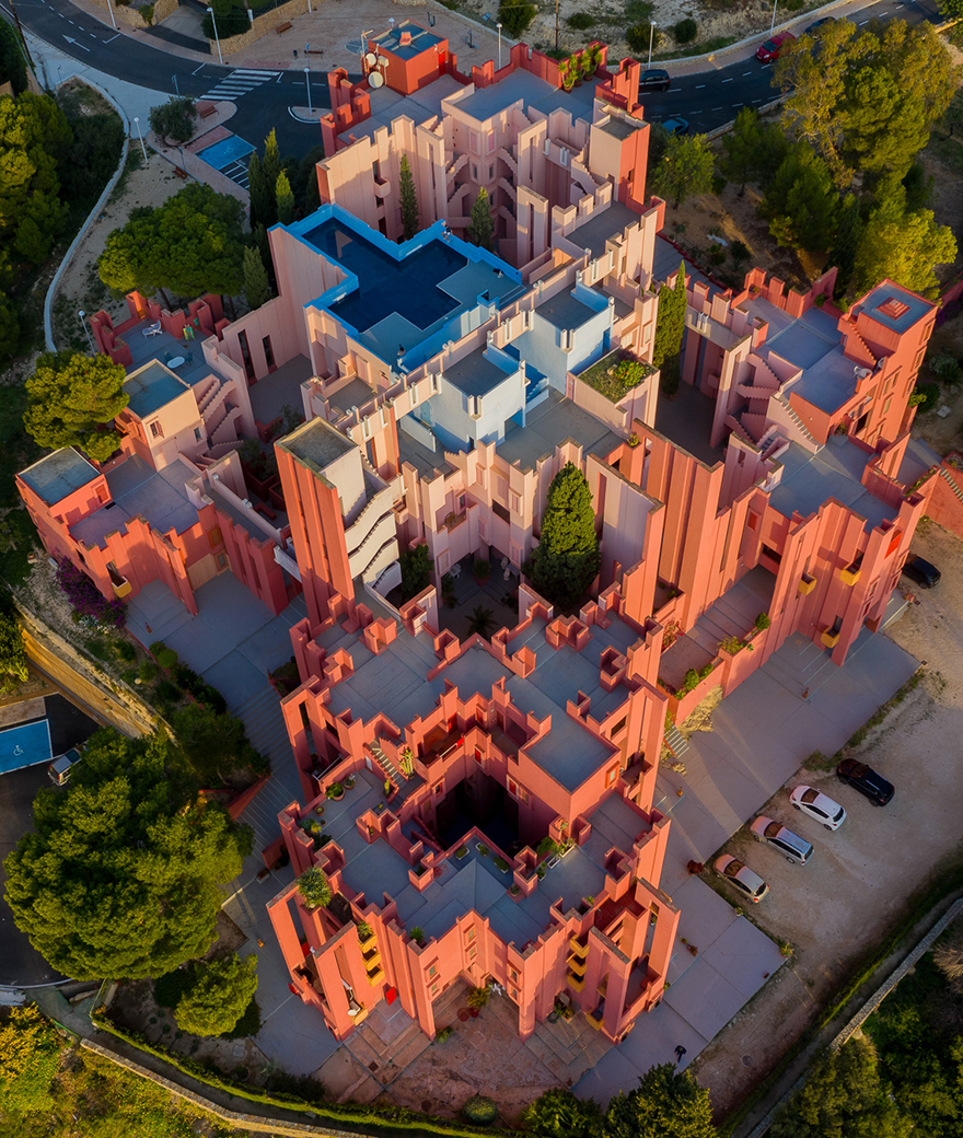 My 8 Images Prove That Ricardo Bofills La Muralla Roja Is A Masterpiece Of Architecture And Aesthetics