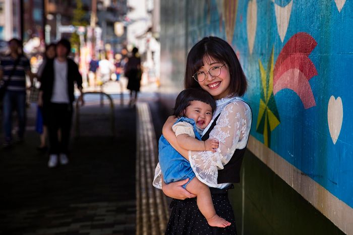  romanian photographer captures sentimentality motherhood different countries 