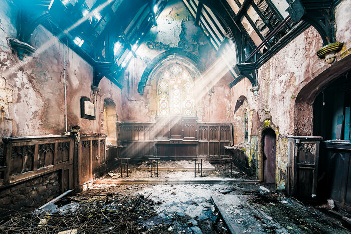 Photographing Abandoned Britain (18 Pics)