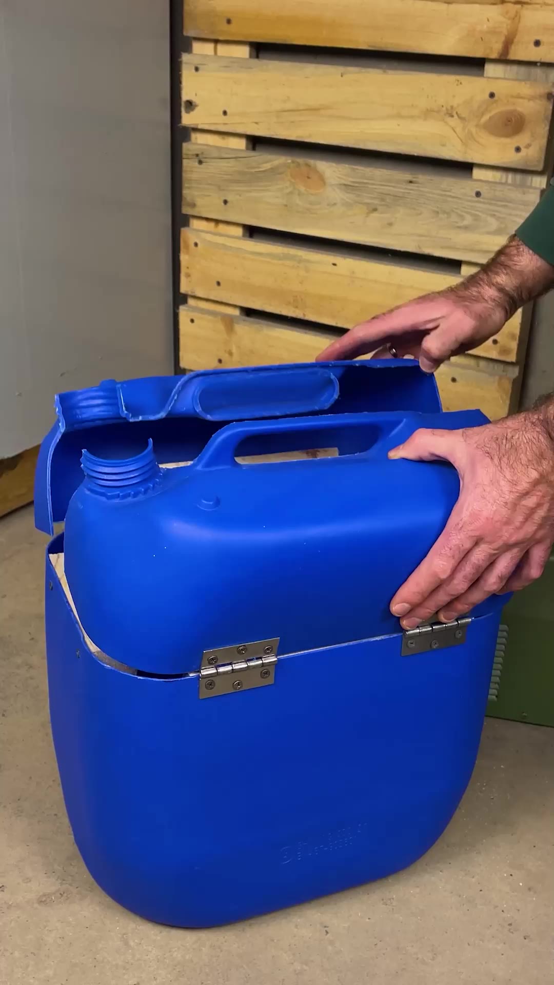 Handy Plastic Container