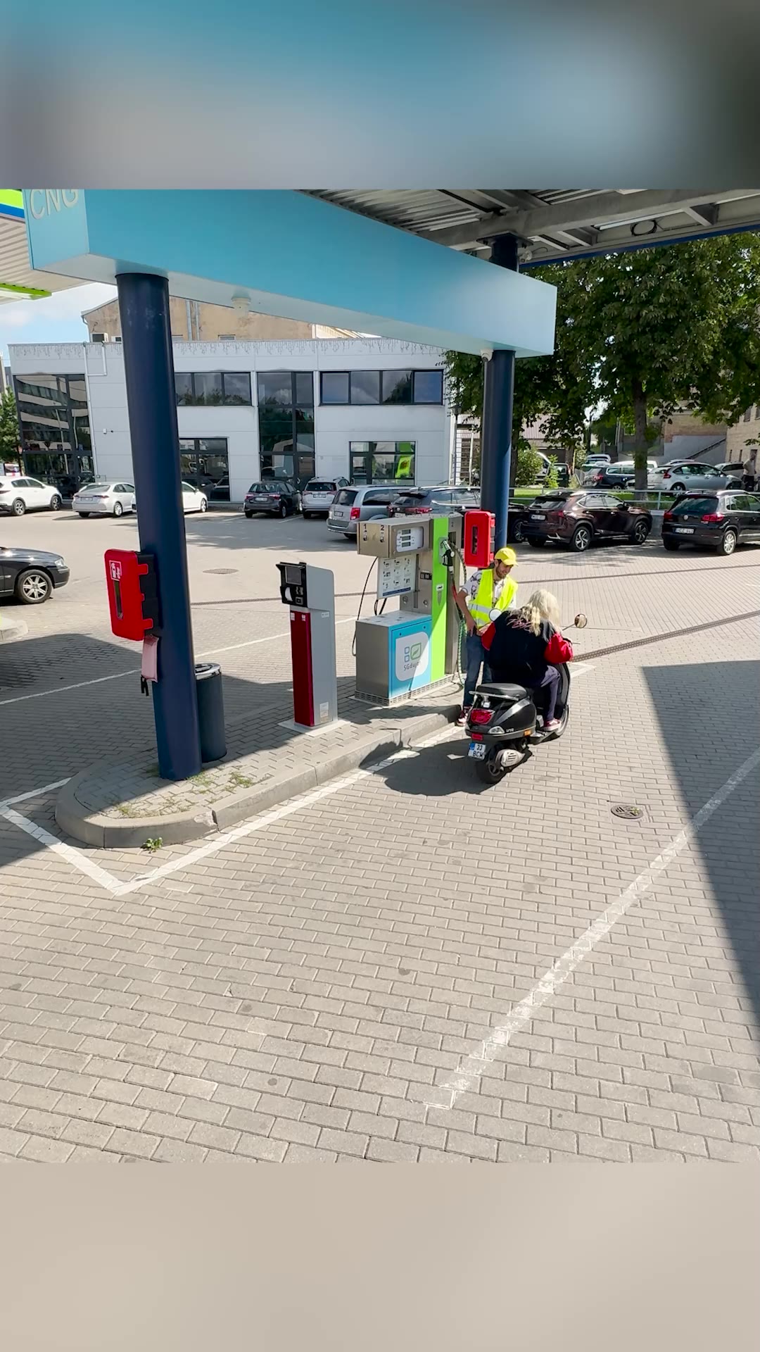 Oops! An Embarrassing Gas Station Slip-Up — Wait Until You See What Happens Next
