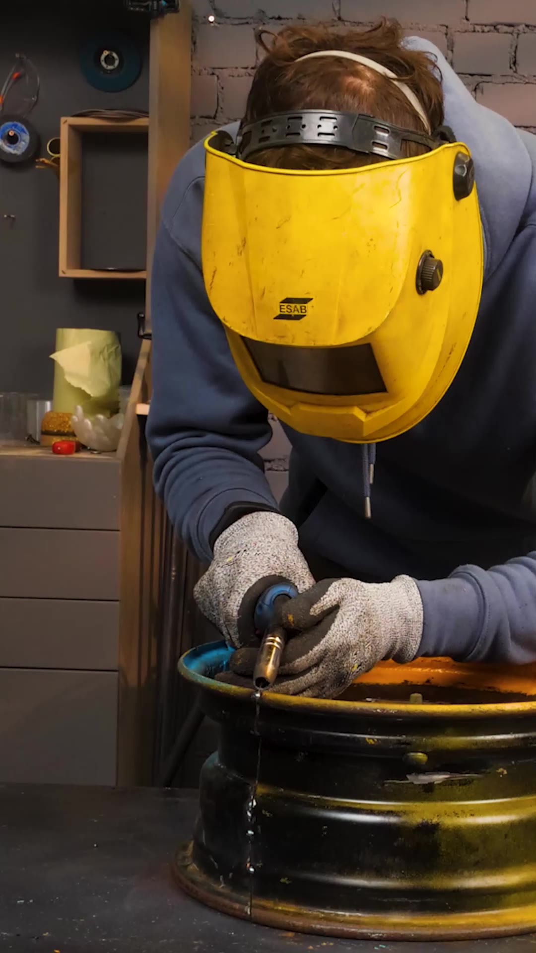 Making a Car Rim from Nails
