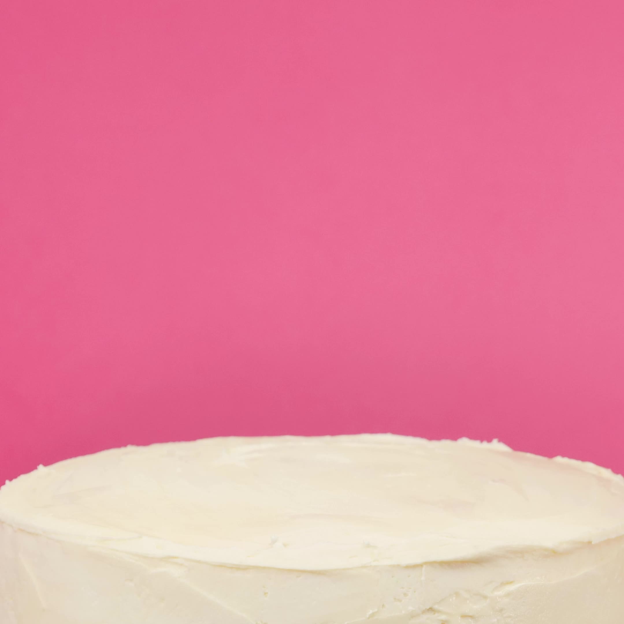 Easy Cake Decorating Trick With a Strainer #CakeDecorating #BakingHacks #DessertIdeas