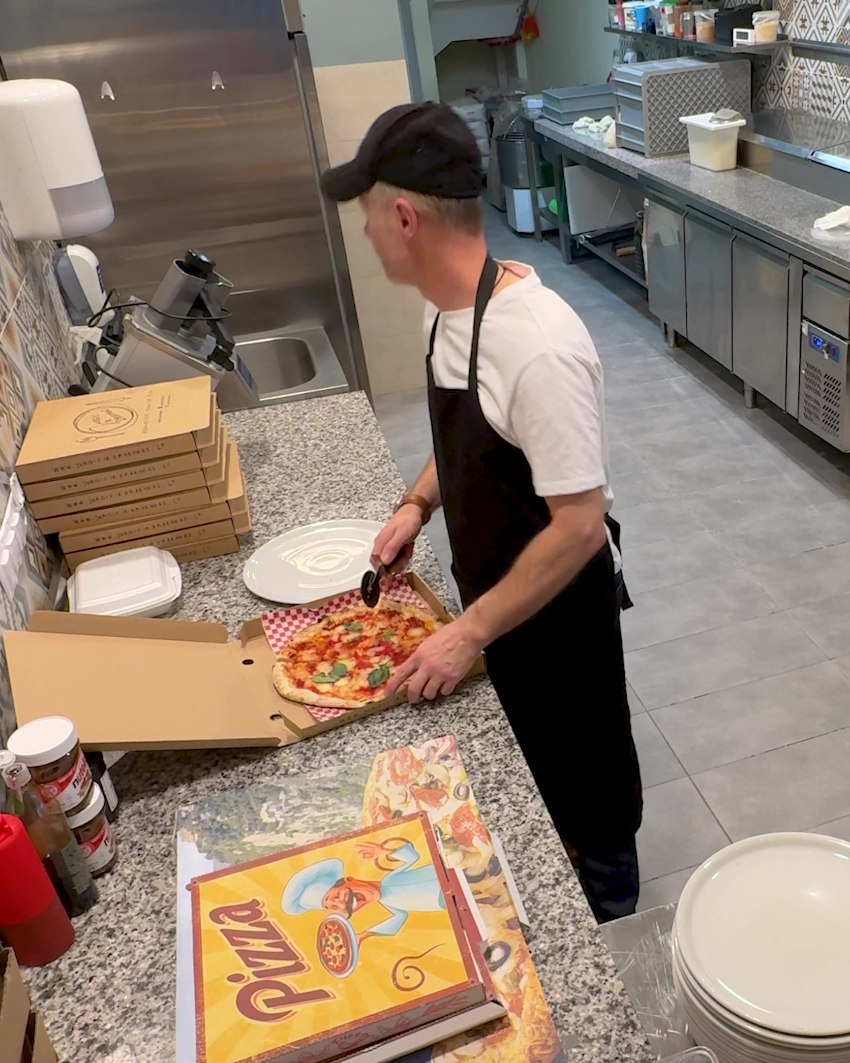 This Chef Gave a Homeless Man More Than Just Pizza 🍕🥹