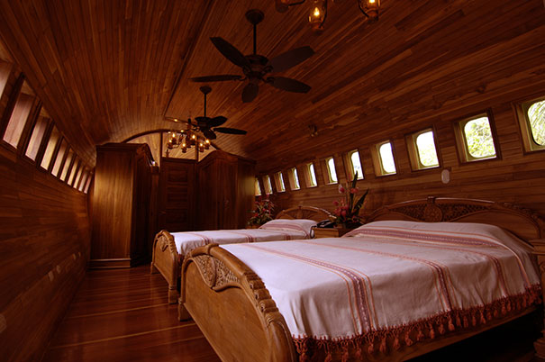 Vintage Boeing 727 Turned Into Luxorious Hotel