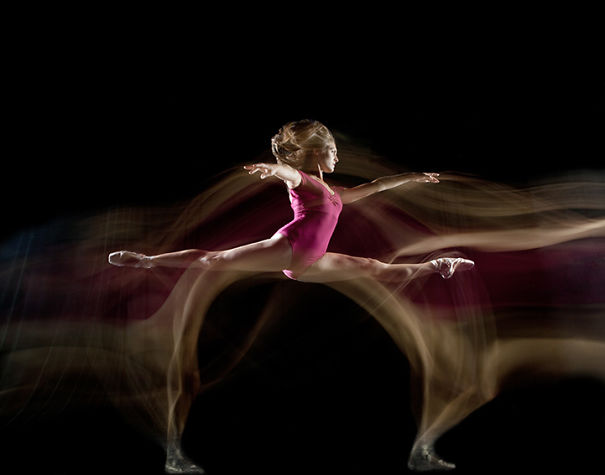 14 Long-Exposure Photographs Showing Ballet Dancers Slicing Through Space