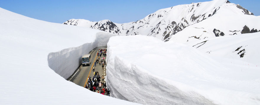 Amazing 20m (65ft) Tall Snow Corridor In Japanese Alps