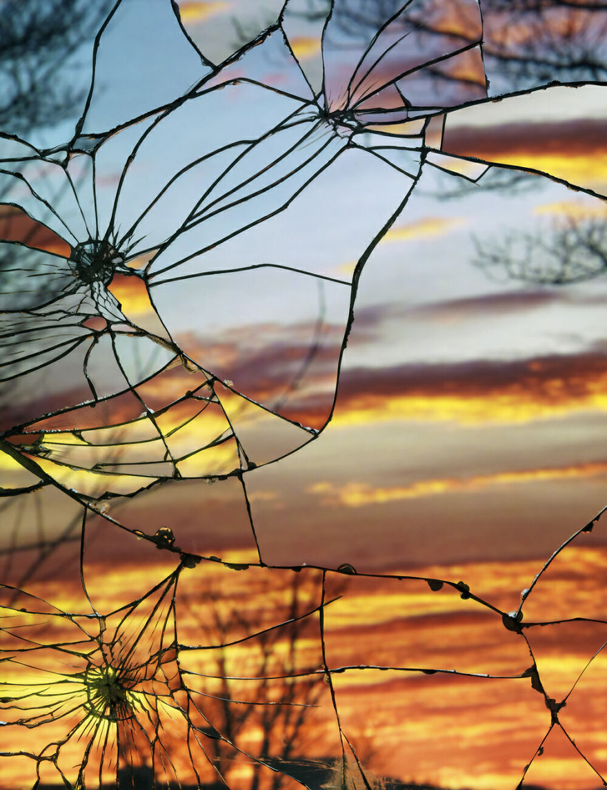 Artist Captures Stunning Sunsets In Reflections From A Broken Mirror