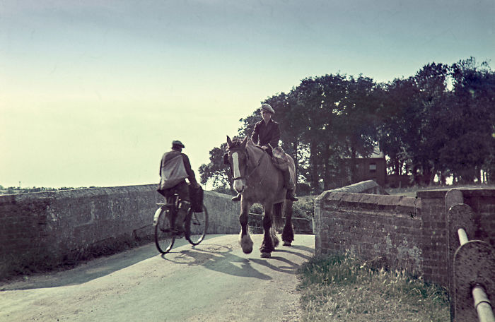 Long-lost Honeymoon Photos From 1939 Show A Peaceful England Just Weeks Before WWII