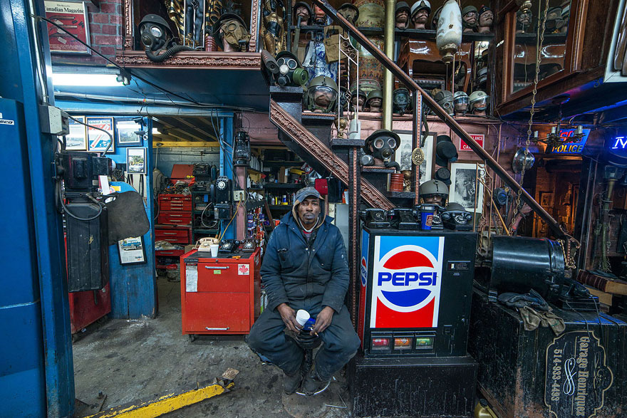 Guardians Of Urban Temples: Vladimir Antaki Takes Stunning Portraits Of Shopkeepers Around The World