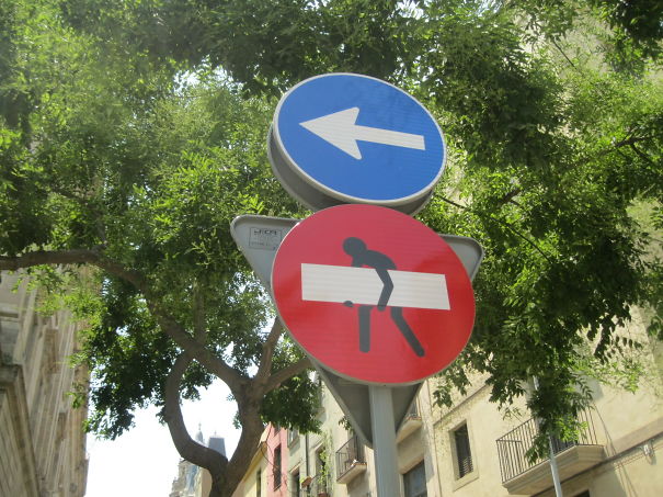 Street Sign Art By Abraham Clet - Barcelona