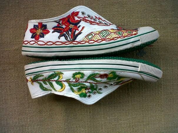 Hand Embroidery On Canvas Shoe. Hand Embroidery On Canvas Shoe.