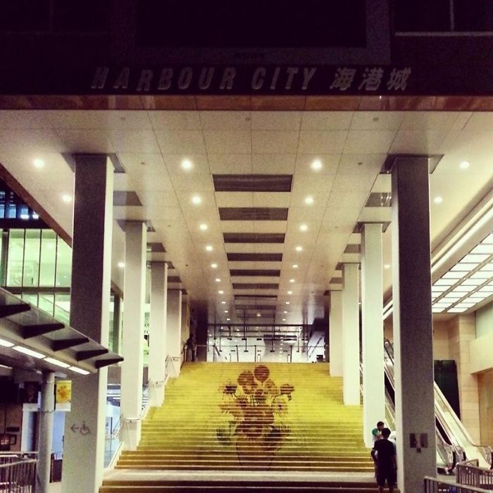 Vincent Van Gogh 'sunflowers' Stairs, Hong Kong