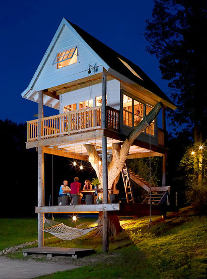 Tom's Treehouse In Wisconsin, Usa