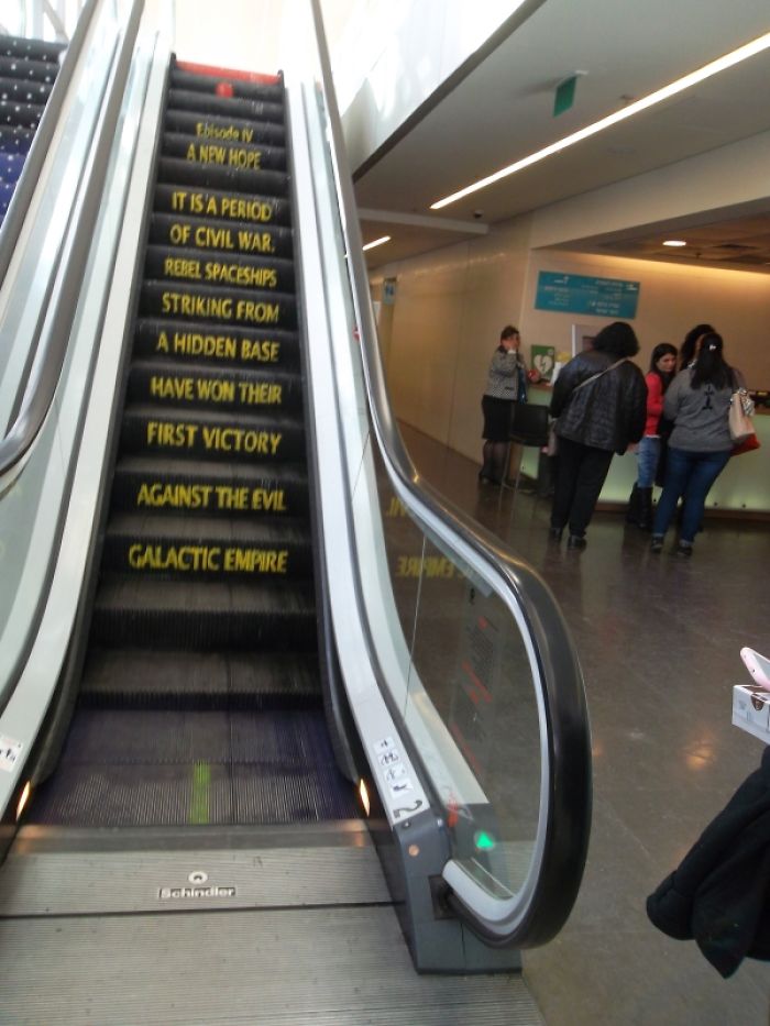Up-escalator At Tel Aviv's City Hall