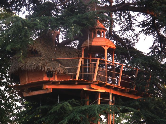 A Small Castle Treehouse, France