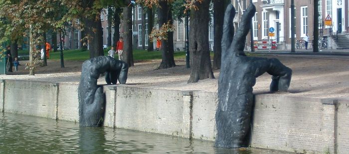 Canal Monster Den Haag