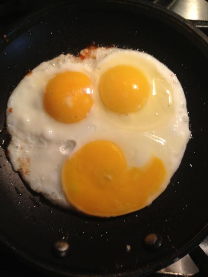 Face N Eggs