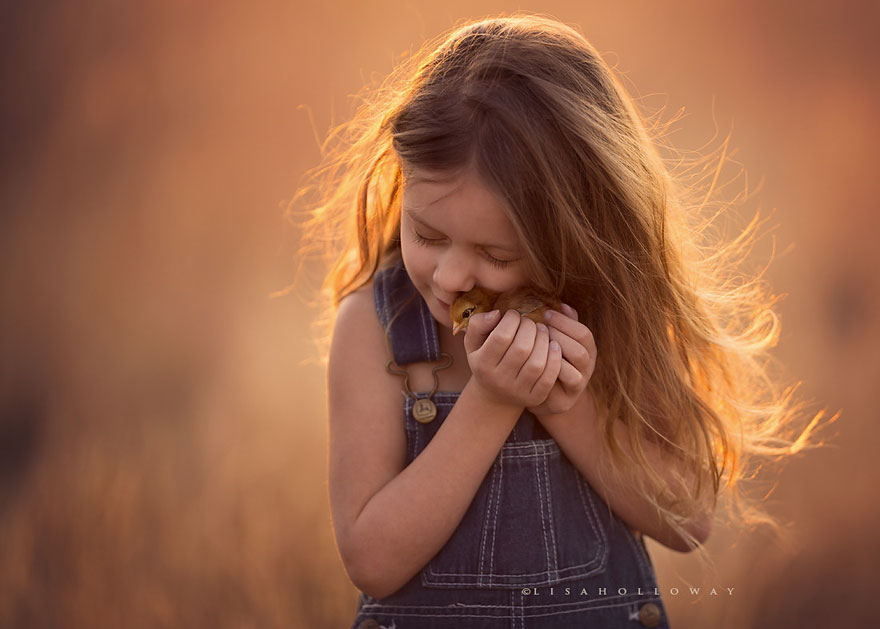 Arizona Mother Of 10 Takes Magical Portraits Of Kids Outdoors