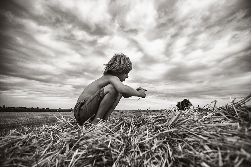 Polish Mother Of Two Takes Beautiful Pictures Of Kids Spending Their Summer In The Countryside