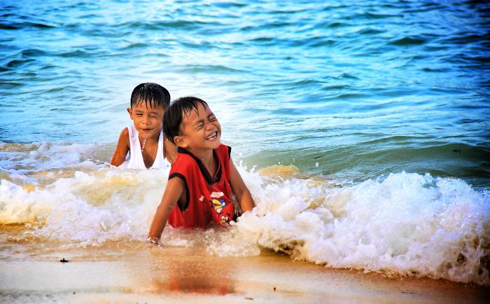 Philippines "waves Of Joy"