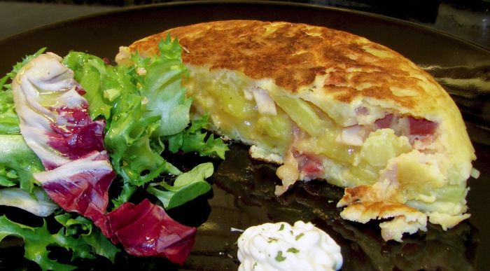Omelette To The Spanish, With Ham And Salad