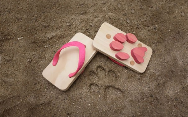 Cat's Paw Wooden Sandals | Bored Panda