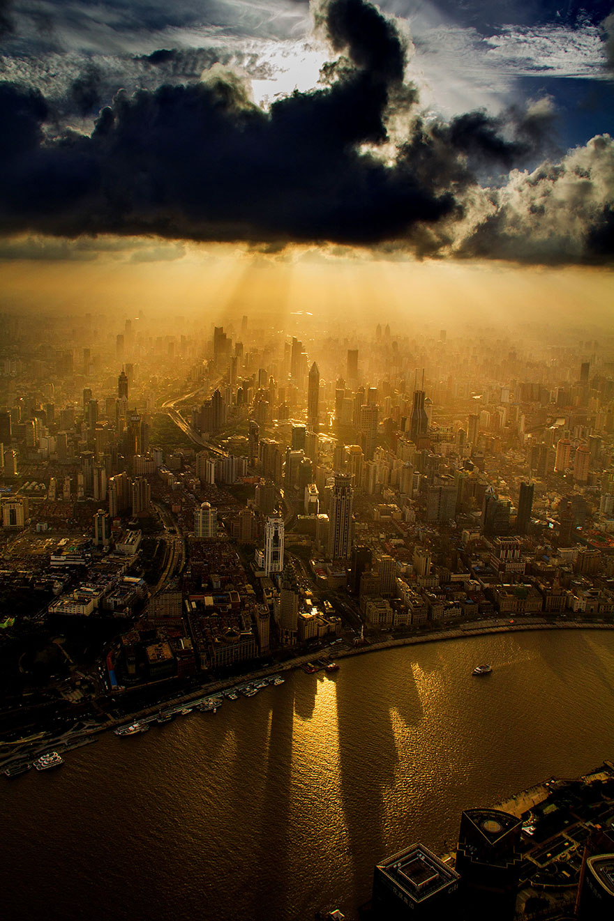 Crane Operator Takes Breathtaking Photos of Shanghai From 2,000 Feet High