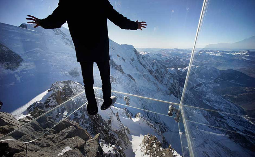 Step Into The Void: Glass Box in French Alps Allows Visitors to Walk 13,123ft Above Sea Level 