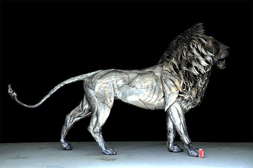 aslan-metal-lion-sculpture-selcuk-yilmaz-1