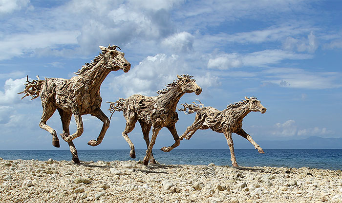 Breathtaking Driftwood Horse Sculptures by James Doran-Webb