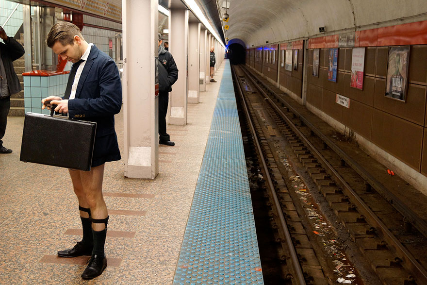 no-pants-subway-ride-2014-13