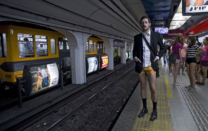 It's fun without being bad': About 50 shed their pants for annual 'No Pants  Subway Ride' - The Washington Post