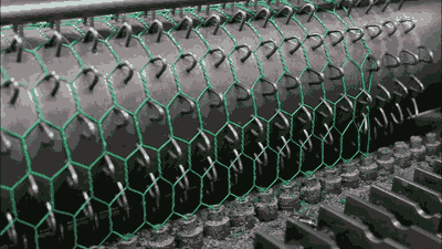 how-a-linked-fence-is-made-gif