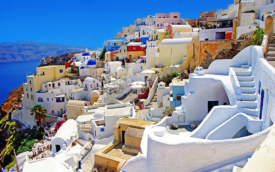 40 Breathtaking Places To Visit Before You Die