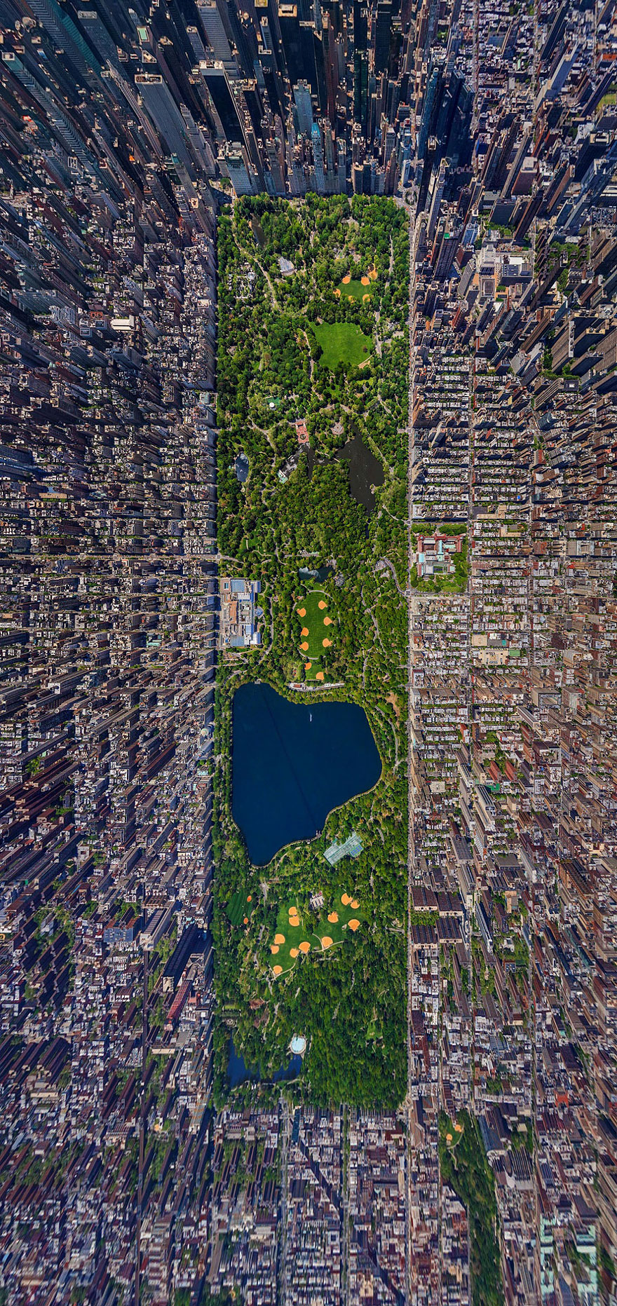 15 Famous Landmarks Zoomed Out To Show Their Surroundings