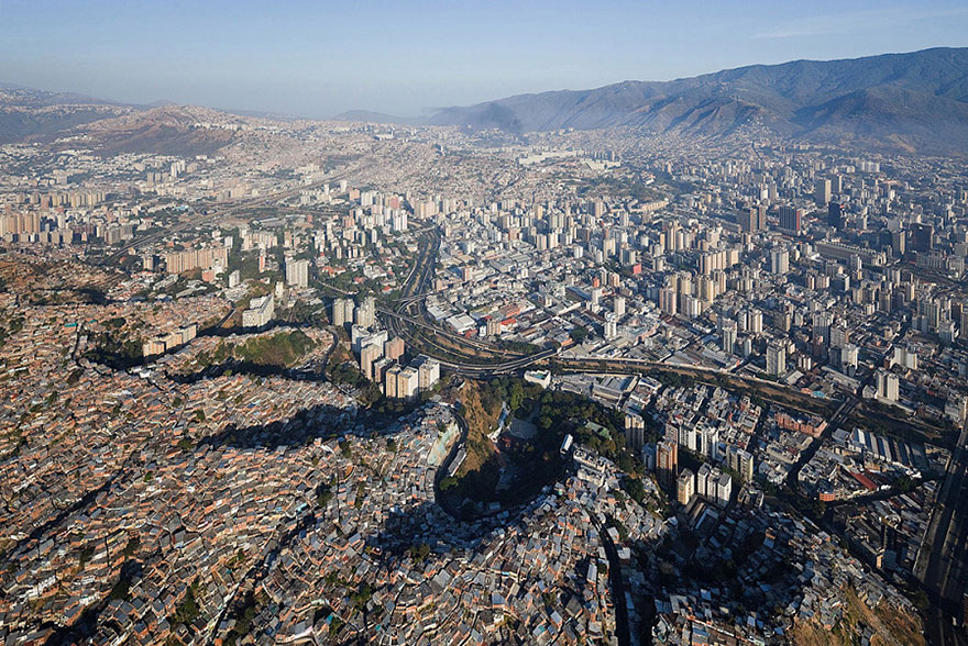 Abandoned Office Tower In Caracas Has Become The World’s Tallest Slum