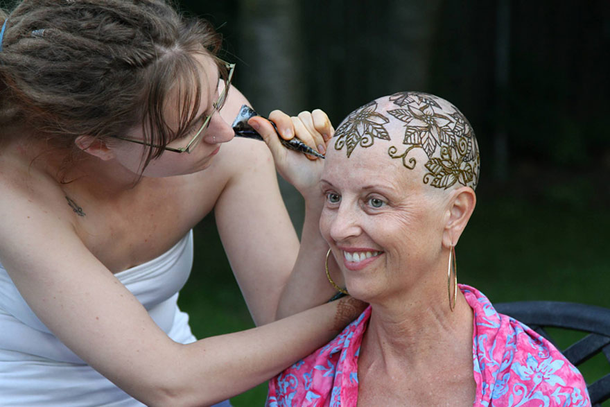 Elegant Henna Tattoo Crowns Help Cancer Patients Cope With Their Hair Loss