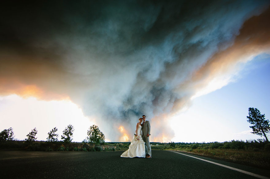 Wildfire In Oregon Ruined Wedding Party But Turned It Into An Epic ...