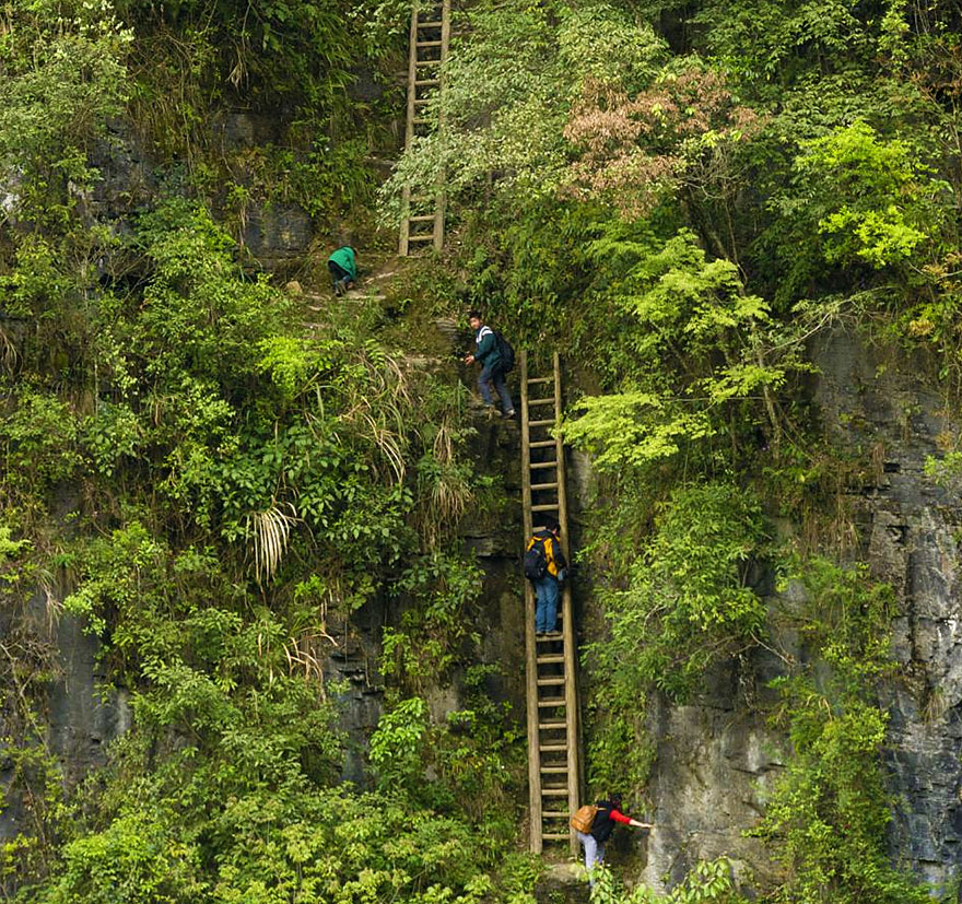 25 Of The Most Dangerous And Unusual Journeys To School In The World