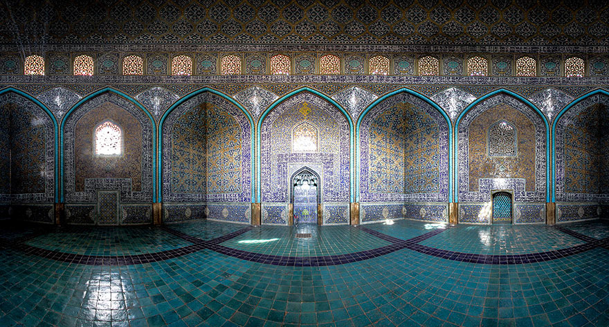 Mesmerizing Interiors Of Iran's Mosques Captured In Rare Photographs By Mohammad Domiri