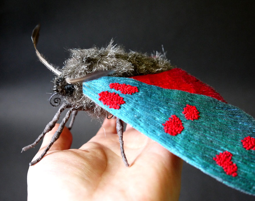 textile-sculptures-insects-moths-butterflies-yumi-okita-14