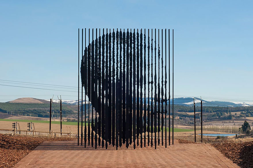 25 Of The Most Creative Sculptures And Famous Statues From Around The World