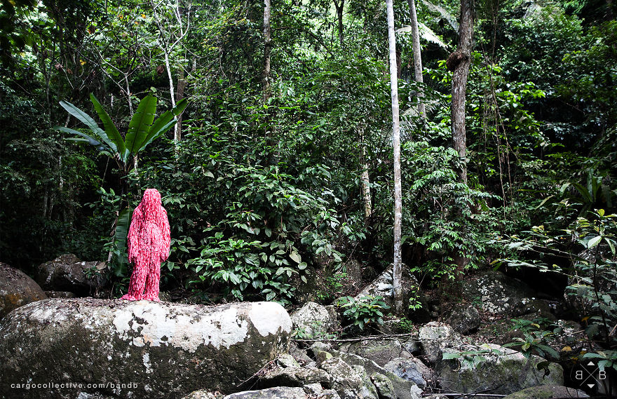 We’ve Built This Anti-Camouflage Suit To Make Photo Series That Show What It Feels To Be A Stranger